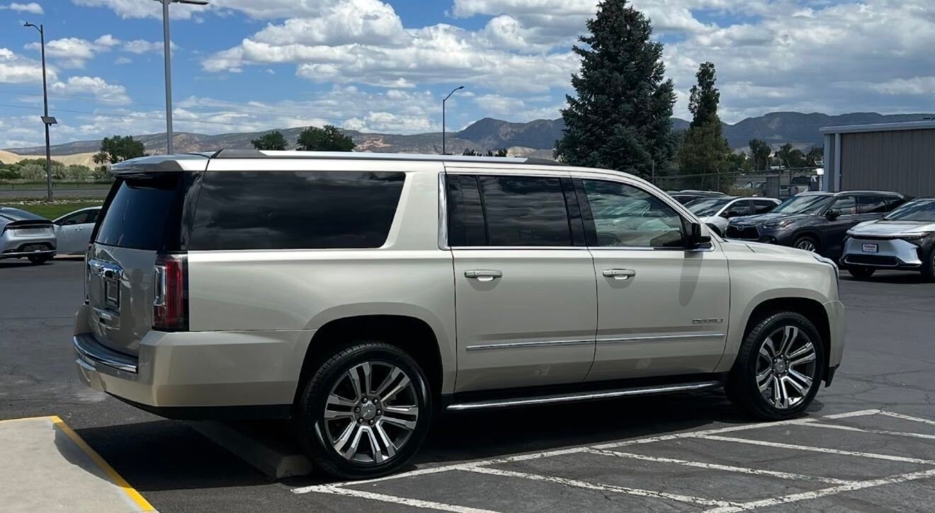 Tan GMC Yukon Denali premium interior